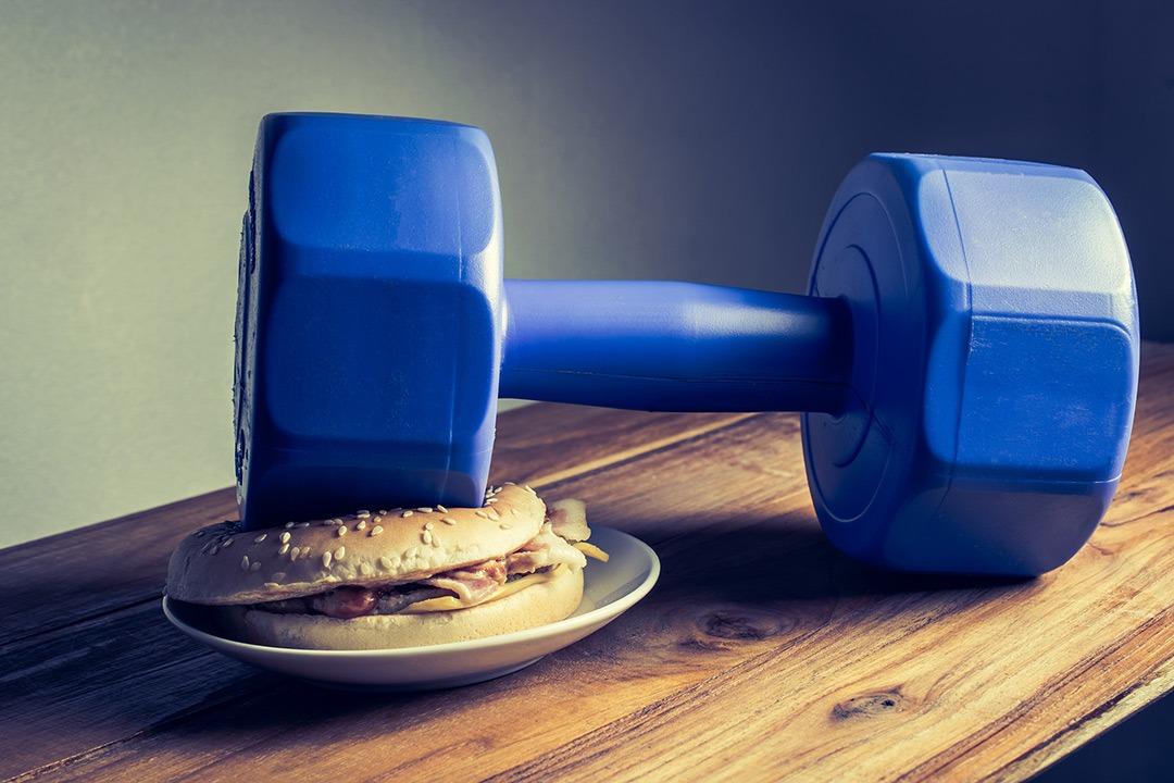 teg koji stoji na hamburgeru - zašto ne mogu da smršam